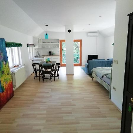 Waldhaus Pat Apartment Galambok Екстериор снимка